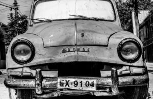 Inovace v automobilovém průmyslu: Co nás čeká v budoucnosti?