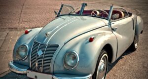 Technologické inovace v automobilovém průmyslu: Jak se bude vyvíjet budoucnost jízdních prostředků