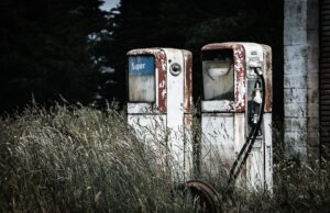 – Inovace v automobilovém průmyslu: Jak se vyvíjí technologie pro vozidla budoucnosti