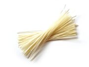 Nejlepší recepty na domácí chleba: od klasického kváskového po rychlý bezdroždíkový variant.