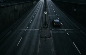 Novinky v automobilovém průmyslu: Nejnovější technologické trendy a modely