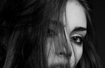 Mýty a fakta o kráse a péči o pleť: Co je pravda a co jenom pověry